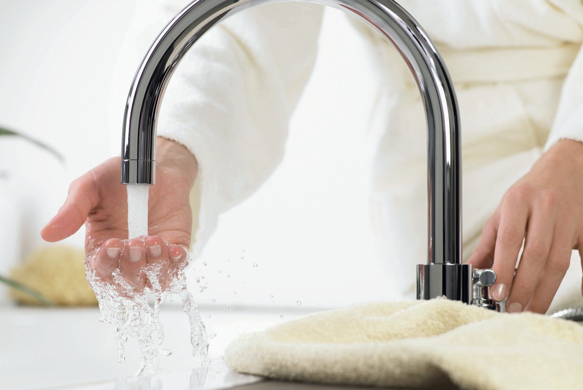 cropped-still05-bath-6002int01-45611-format-flex-height.jpg